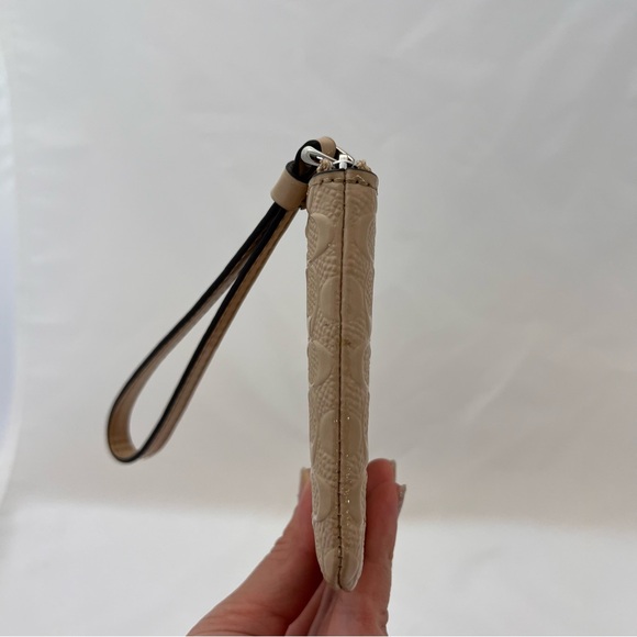 COACH Corner Zip Wristlet Clutch Signature Light Khaki - Picture 9 of 15